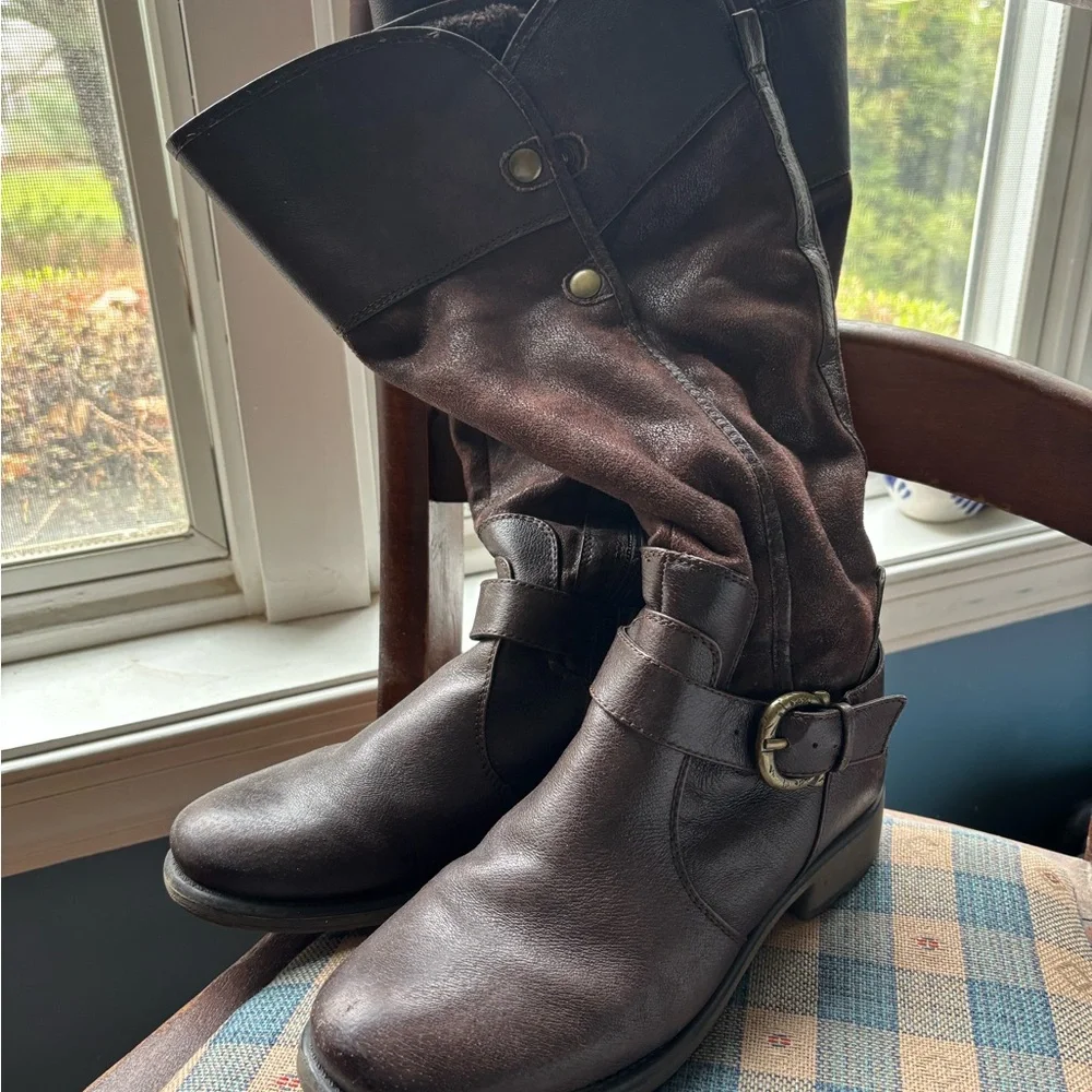 Brown Leather Women's Boots - Picture 1 of 10